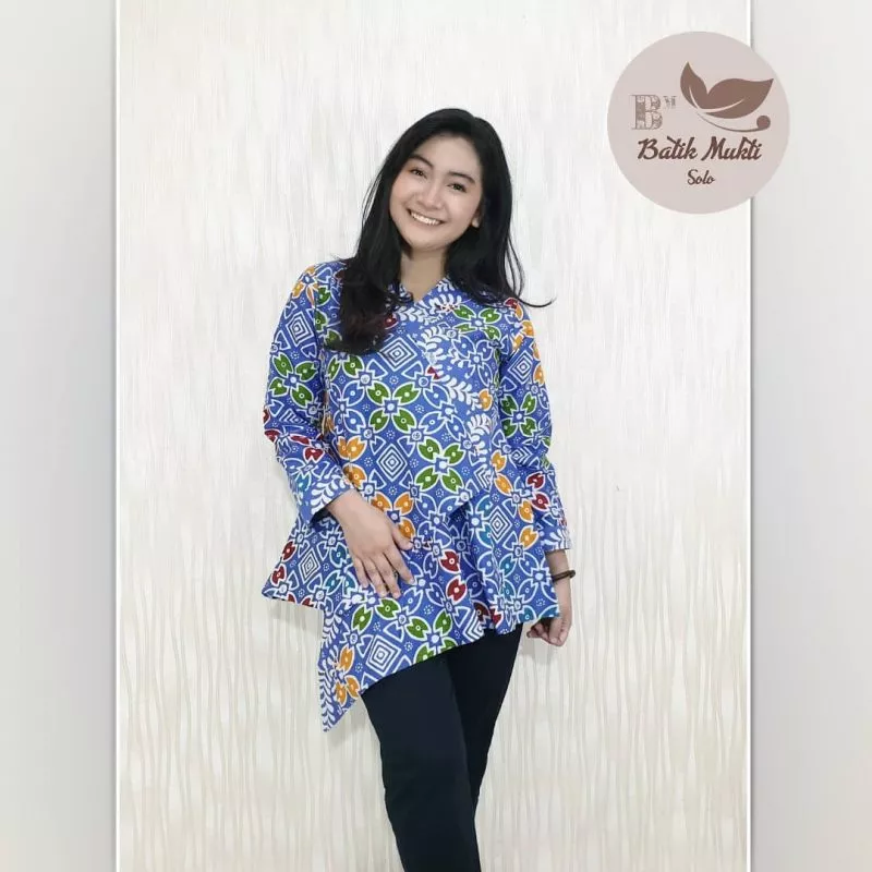 NAVI BLOUSE KAWUNG